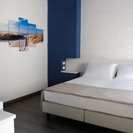 Della Contrada Hotel 3*