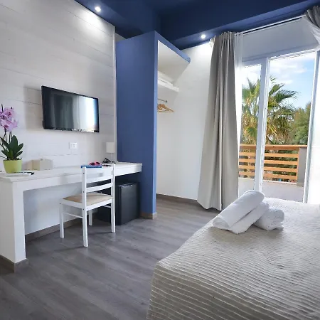 Hotel Della Contrada 3*